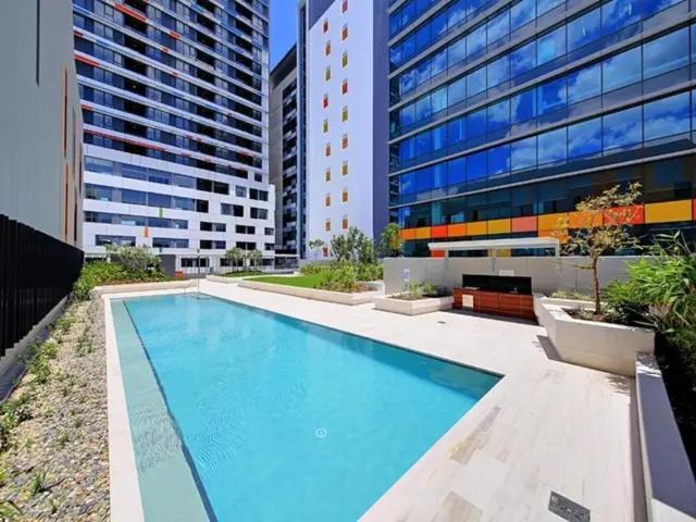 Private Bedroom & Bathroom In Shared Inner Brisbane Apartment Exterior photo